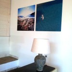 Allestimento con quadri al Chia Laguna